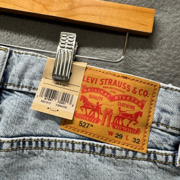 Levi's 527 Jeans Mens 29x32 ACTUAL Slim Bootcut Fit Light Wash Blue Denim NEW - Picture 4 of 9